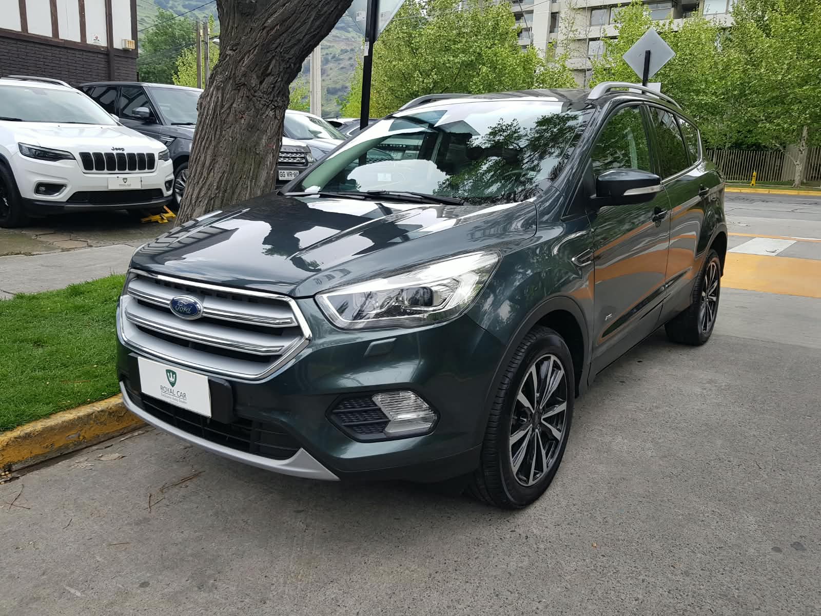 1 Ford Escape 4×4 EcoBoost 2.0 AT